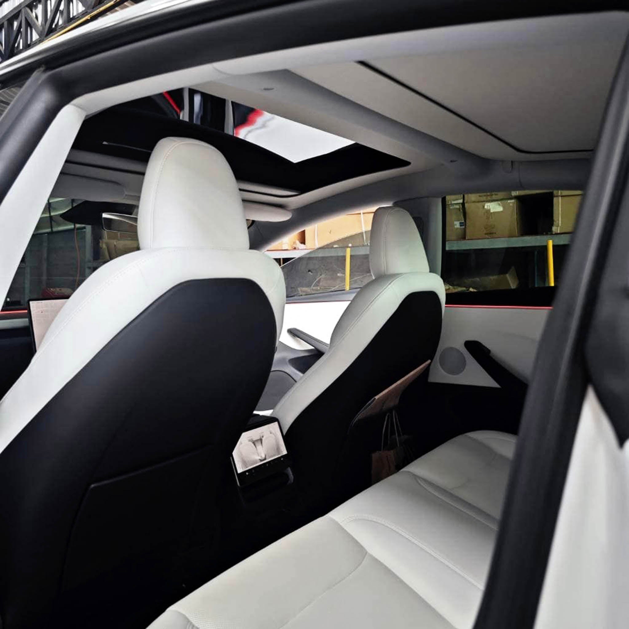 Retractable Sunshade | Tesla Model 3 & Y (All Years)